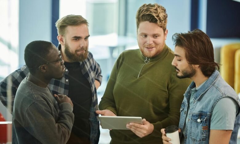 lauharrans engagement and behavior